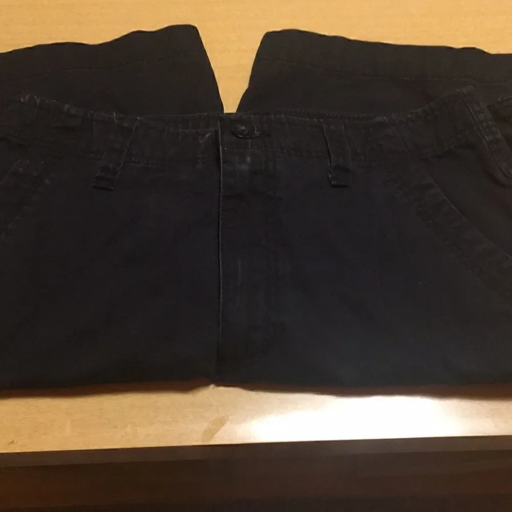 Falls Creek size 30 black cargo shorts 100% cotton zipper button front